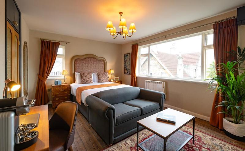 The Bear Hotel Bath Buitenkant foto